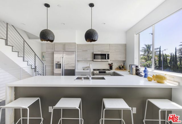 $1,819,000 | 8103 Romaine Street | West Hollywood Vicinity