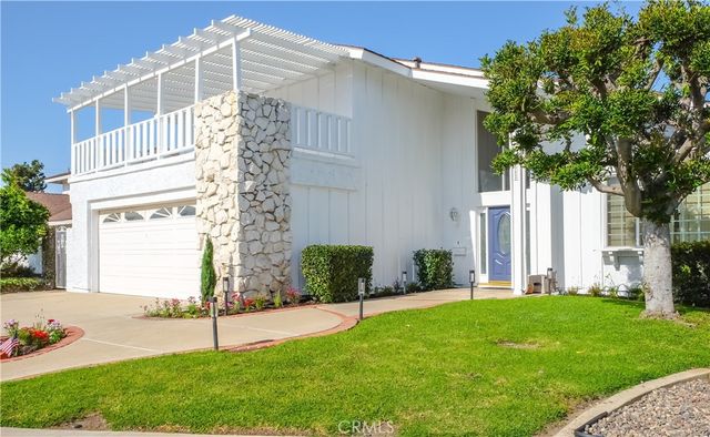 $1,659,000 | 15562 Placid Circle | Northwest Huntington Beach