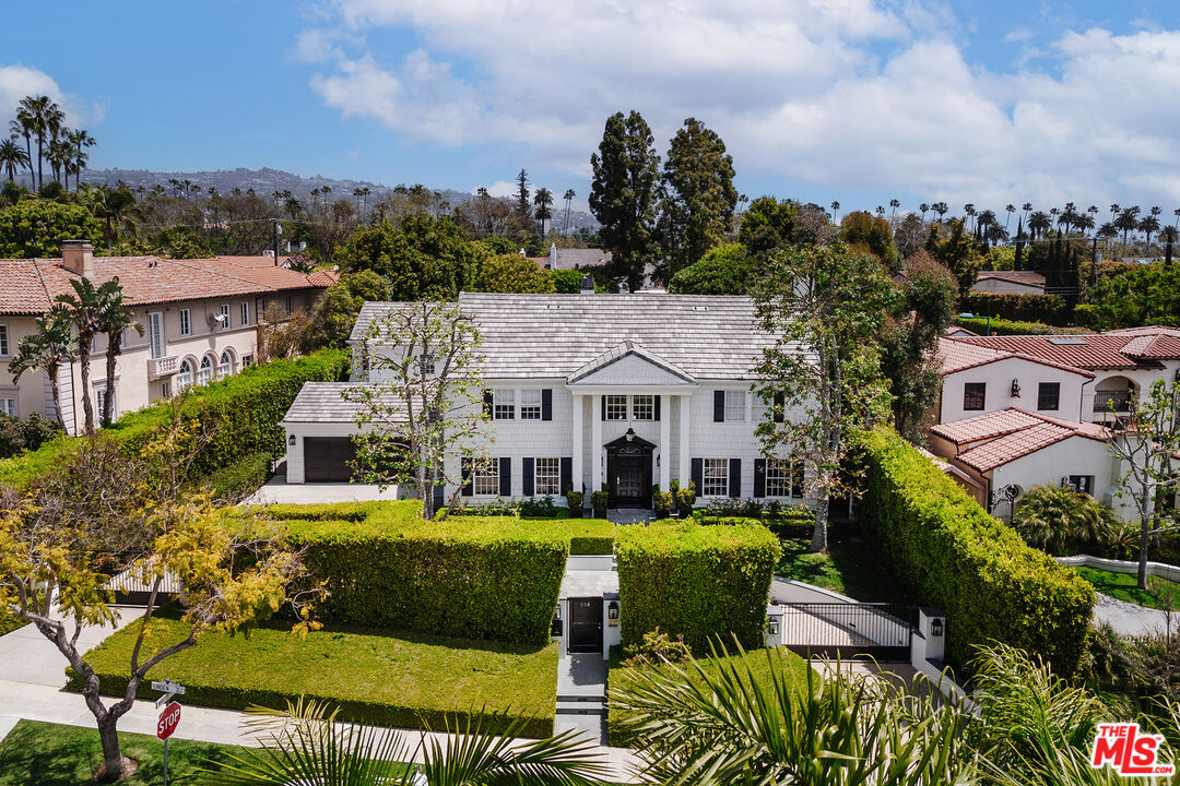 814 Whittier Drive, Beverly Hills, CA 90210 | Compass