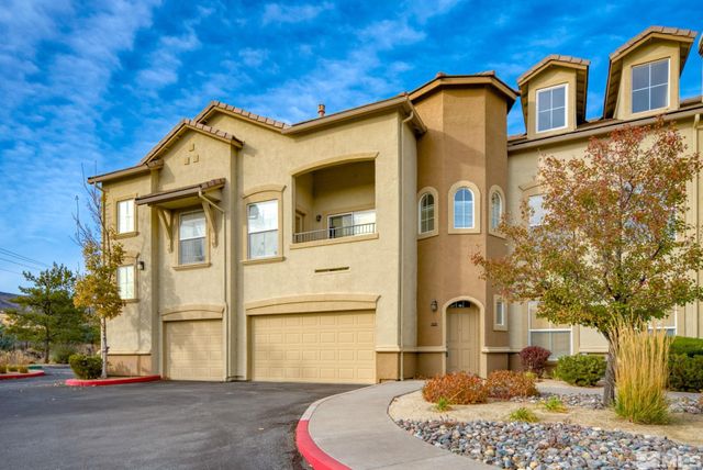 $485,000 | 17000 Wedge Parkway, Unit 1525 | Summit Sierra