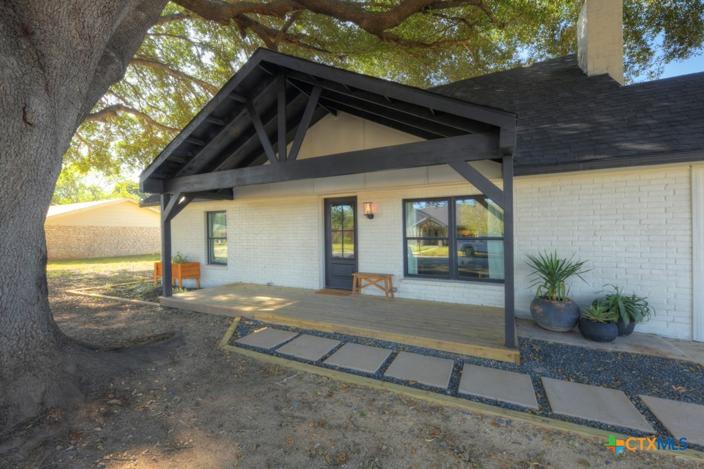 a view of a house with a outdoor space