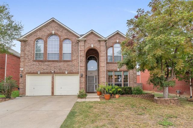 $649,000 | 219 Nutmeg Lane | Euless