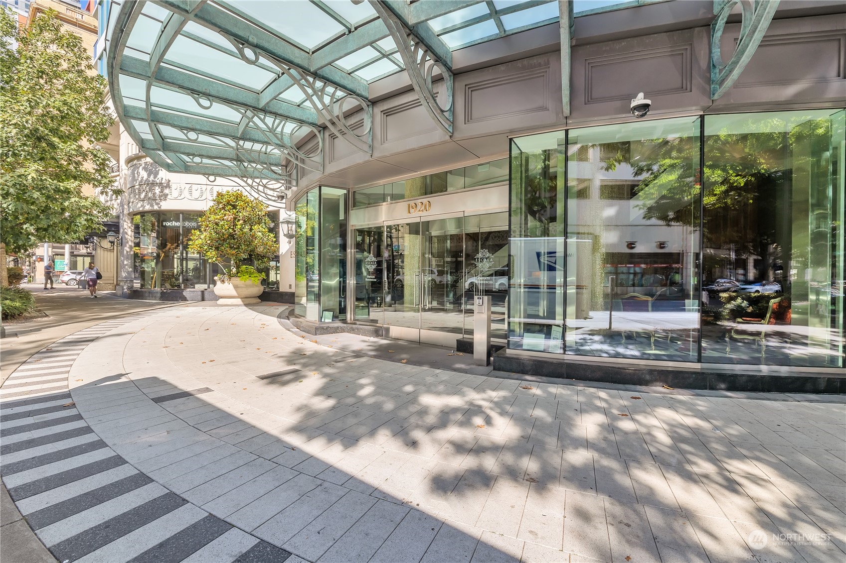 a view of a building entrance