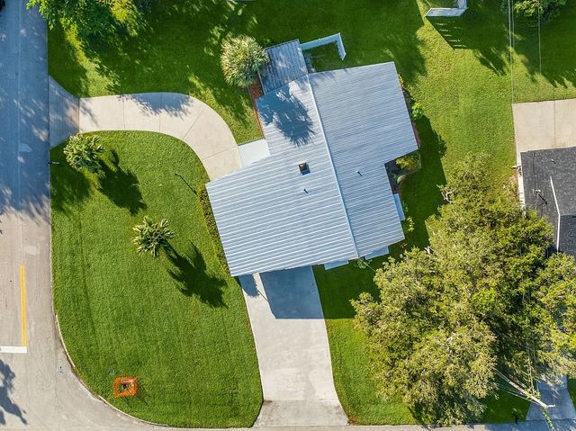 $420,000 | 474 22nd Place Southeast | Vero Shores