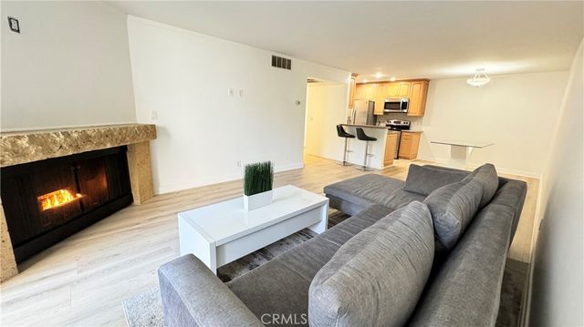 $649,000 | 8530 Holloway Drive, Unit 102 | West Hollywood Vicinity