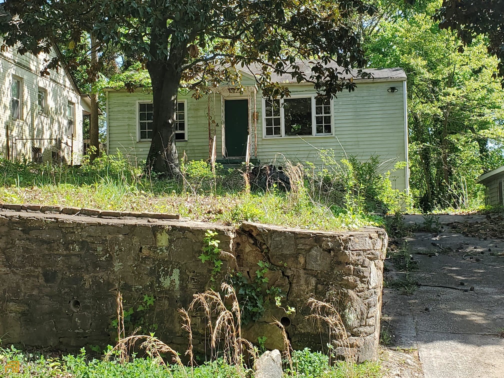 front view of house with a yard