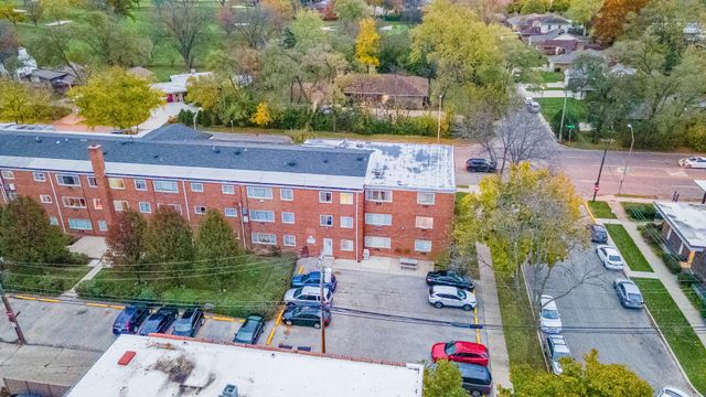 $209,500 | 8440 Skokie Boulevard, Unit 302 | Skokie