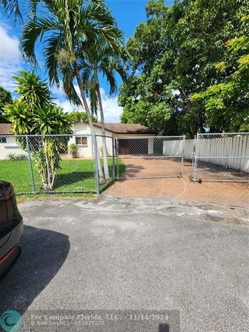 $799,000 | 18520 Southwest 127th Place | South Miami Heights