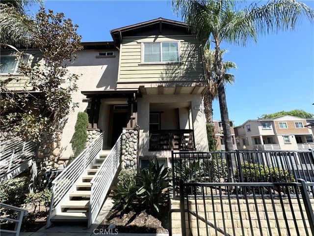 $570,000 | 1561 Ledgestone Lane | Pomona