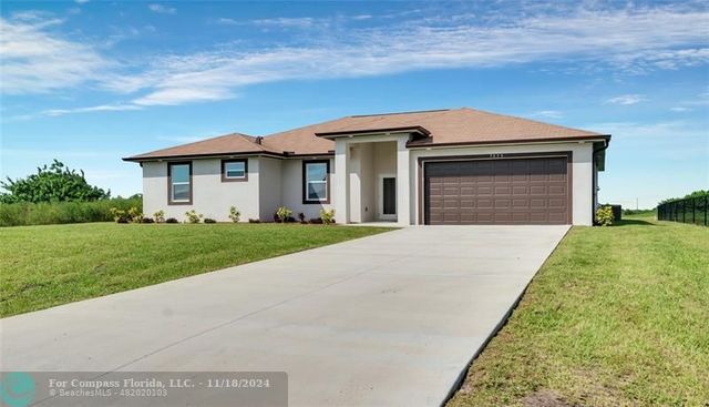 $349,000 | 6053 Kumquat Circle | Port la Belle