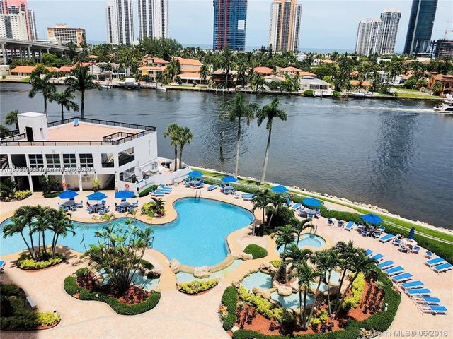 $459,000 | 19101 Northeast 36th Court, Unit 809 | Mystic Pointe at Aventura