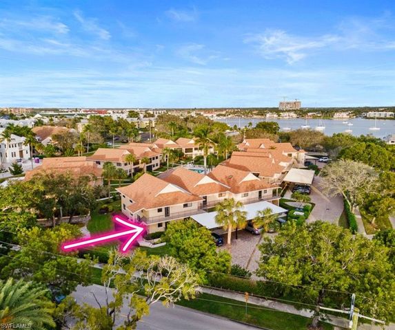 $824,900 | 1100 9th Street South, Unit C101 | Olde Naples