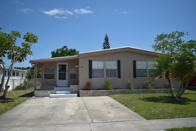 $1,325 | 1781 Live Oak Street Northeast | Palm Bay