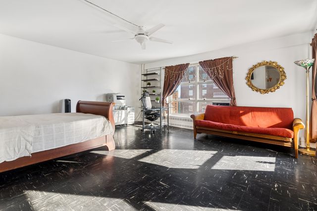 $285,000 | 90 La Salle Street, Unit 16E | Morningside Heights