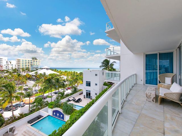 $3,900,000 | 50 South Pointe Drive, Unit 707 | South of Fifth