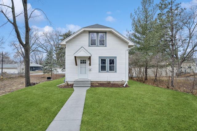 $225,000 | 316 Madison Avenue South | West Minneapolis Heights