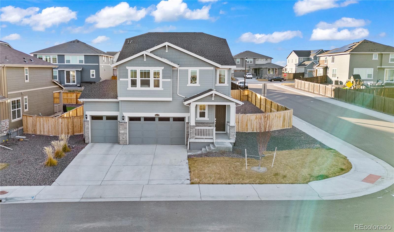 a view of a house with outdoor space