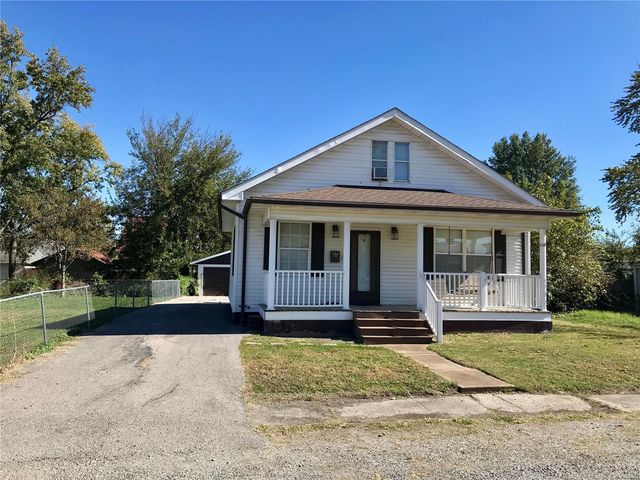 $117,000 | 520 North 2nd Street | Dupo