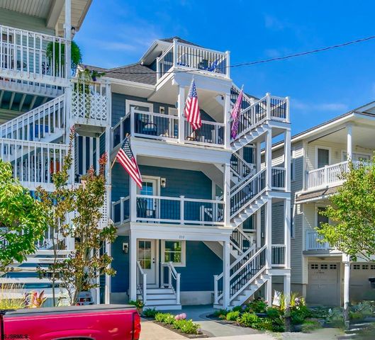 $599,990 | 810 East 7th Street, Unit 2 | Central Ocean City