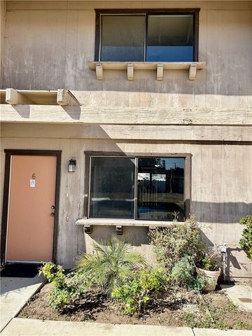 $315,000 | 709 South Lincoln Street, Unit 6 | Santa Maria