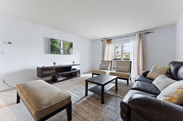 $199,900 | 450 Ford Road, Unit 213 | Shelard Park