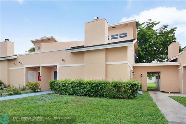 $275,000 | 4087 Coral Springs Drive, Unit 2 | Deer Run Springs