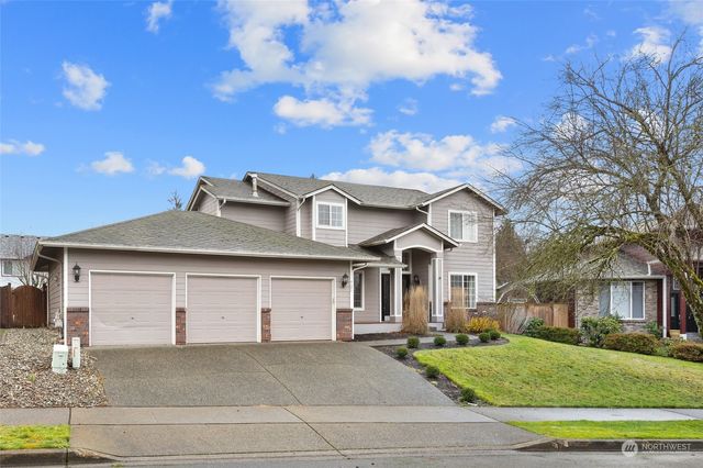 $890,000 | 721 122nd Court Northeast | Lake Stevens