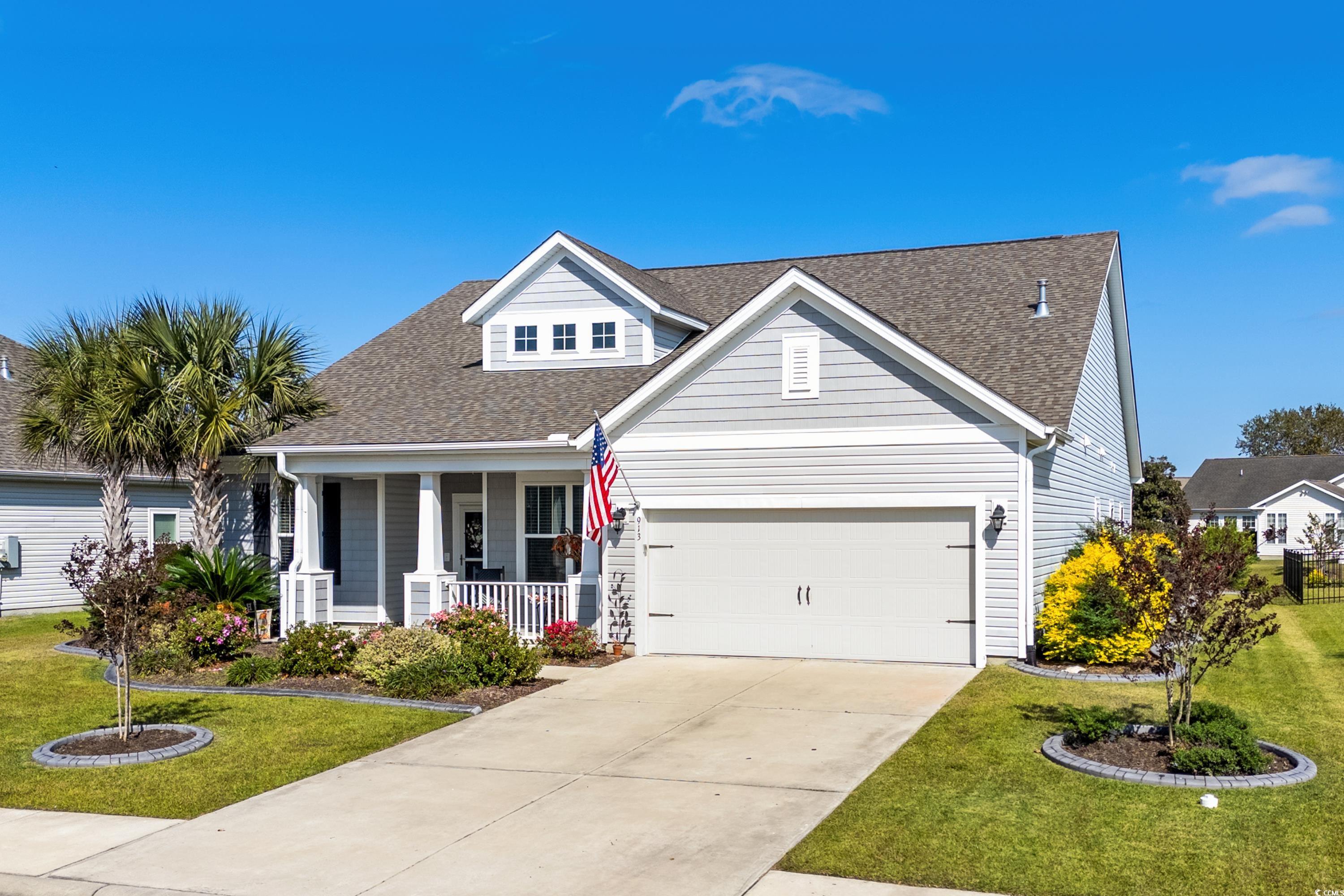 Graham Model with Beachside Cottage Exterior