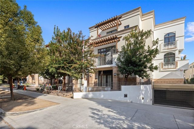 $2,600 | 288 South Oakland Avenue, Unit 107 | Southeast Pasadena