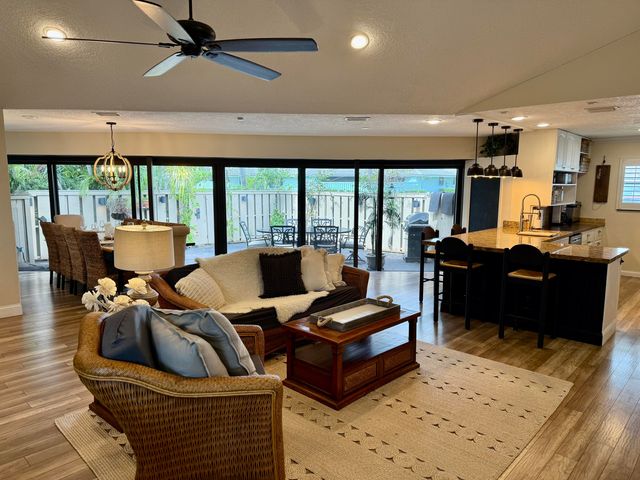 $699,000 | 1127 East Seminole Avenue, Unit 25D | Jupiter