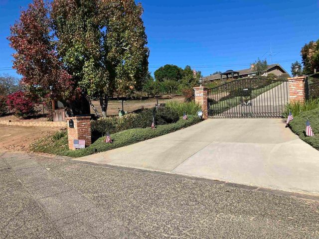 $1,198,747 | 2063 Fuerte Street | Fallbrook