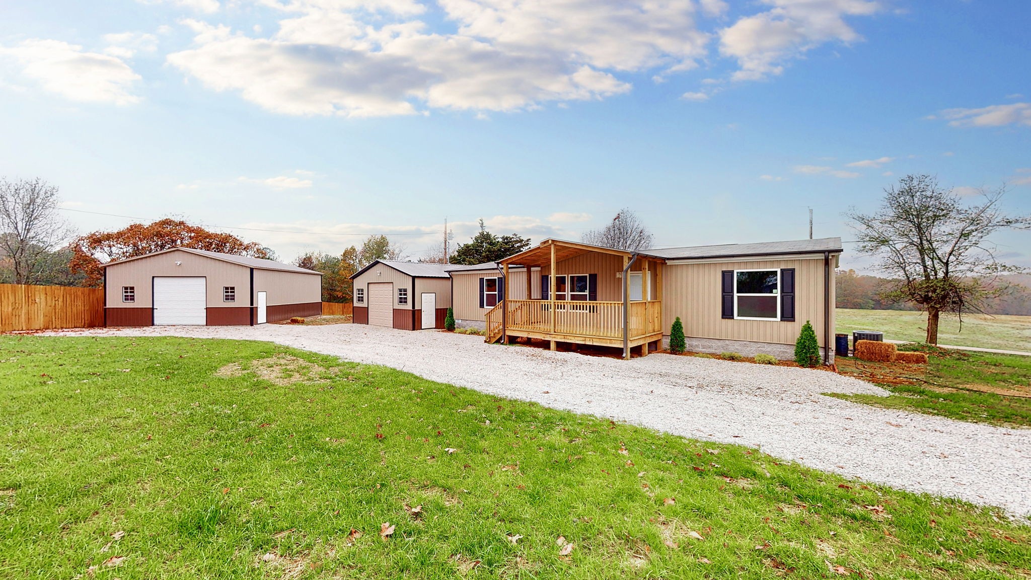 a view of a yard in front of a house