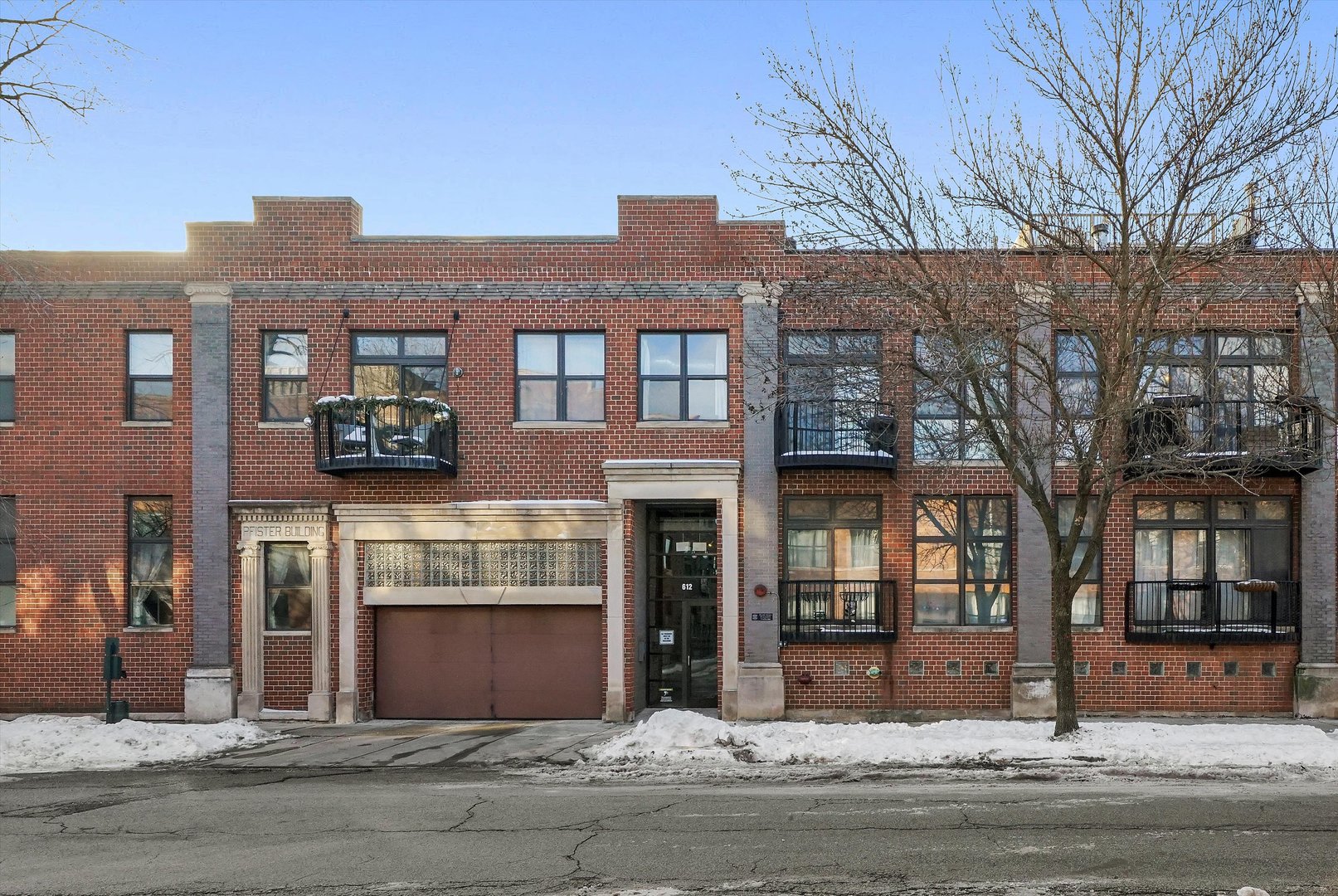 612 North Oakley Boulevard, Unit 201, Chicago, IL 60612 | Compass