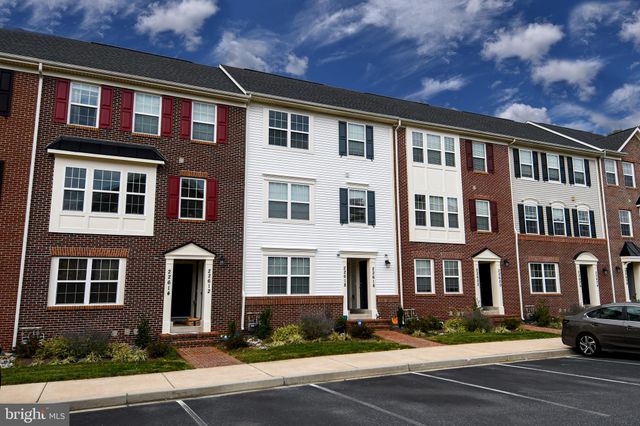 $375,000 | 22618 Majestic Elm Court, Unit 57 | Clarksburg