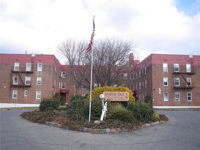 $138,900 | 30 Davenport Avenue, Unit 1L | Pryer Manor