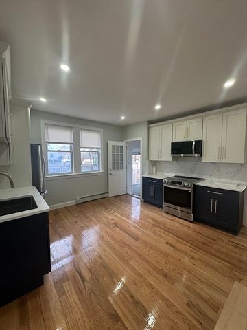 $2,150 | 54 Hebron Avenue, Unit 2 | Hebronville