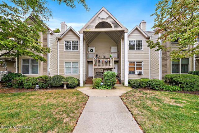 $349,900 | 123 Northampton Drive | Holmdel Township - Monmouth County