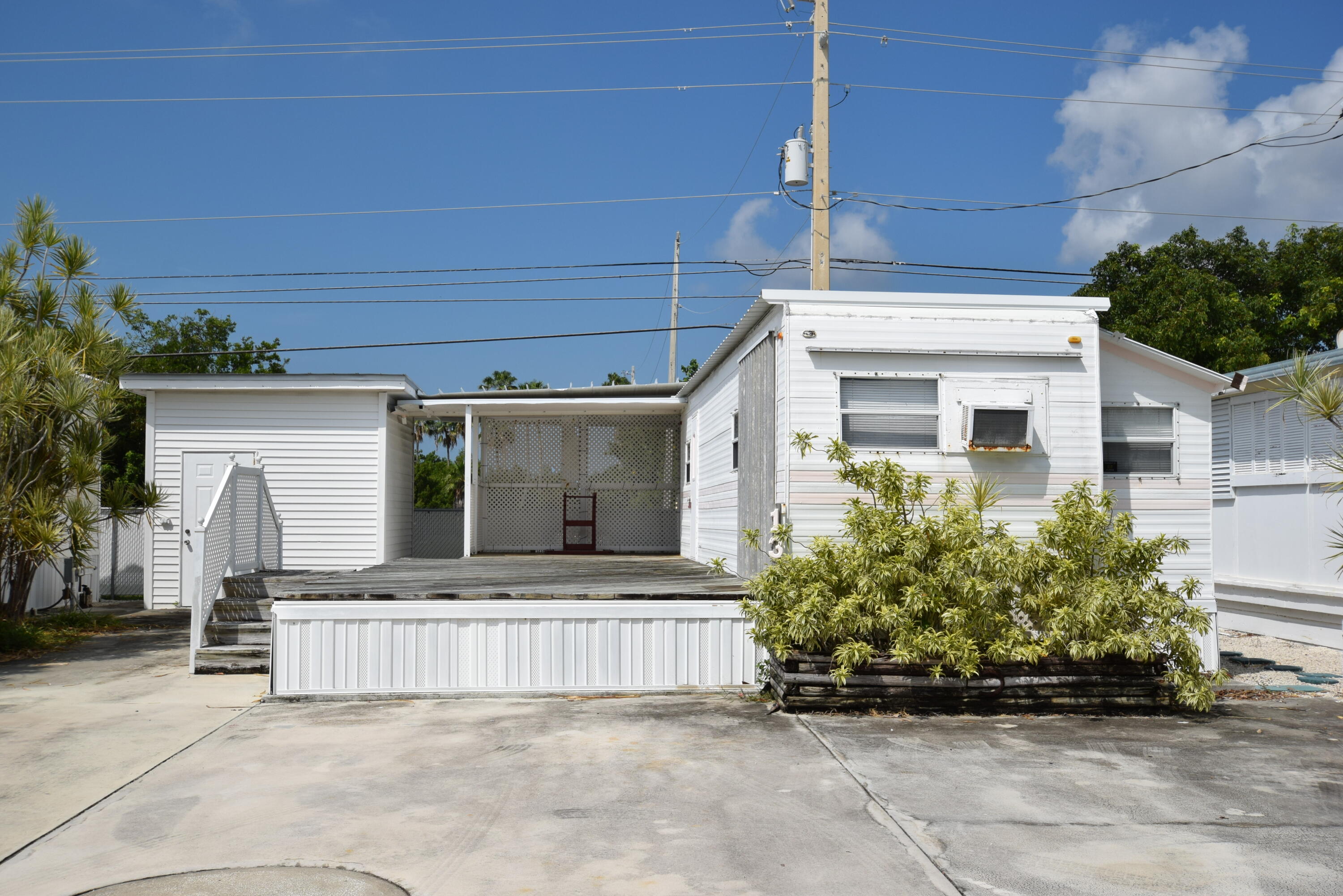 a view of house with a outdoor space