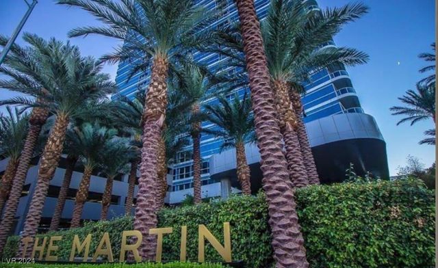 $479,000 | 4471 Dean Martin Drive, Unit 606 | Paradise