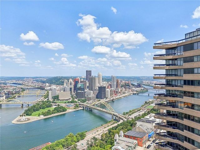 $1,199,999 | 1 Trimont Lane, Unit 2215A | Duquesne Heights