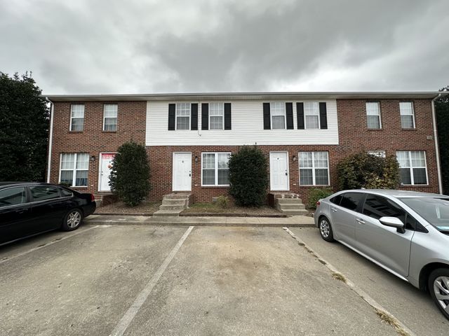 $1,050 | 1870 Waters Edge Drive, Unit B | Clarksville