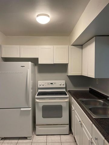 $1,550 | 3600 Northwest 21st Street, Unit 112 | Lauderdale Lakes East Gate