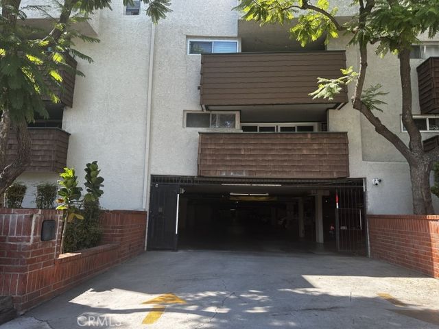 $2,780 | 355 South Los Robles Avenue, Unit 212 | Southeast Pasadena