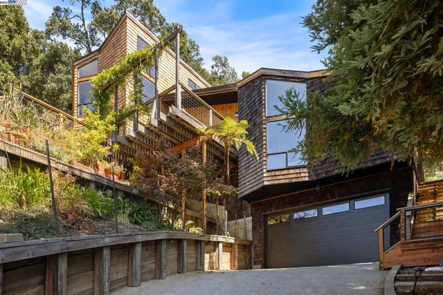 $1,700,000 | 5708 Colton Boulevard | Oakland