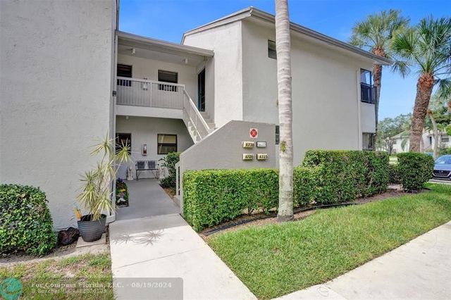 $265,000 | 4729 Northwest 22nd Street, Unit 4279 | Buttonwood Hammocks