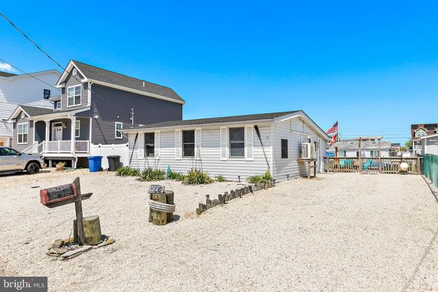 $2,800 | 116 Patty Lane | Beach Haven West