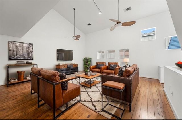 $419,000 | 1716 West Dallas Street, Unit 5 | Midtown Houston