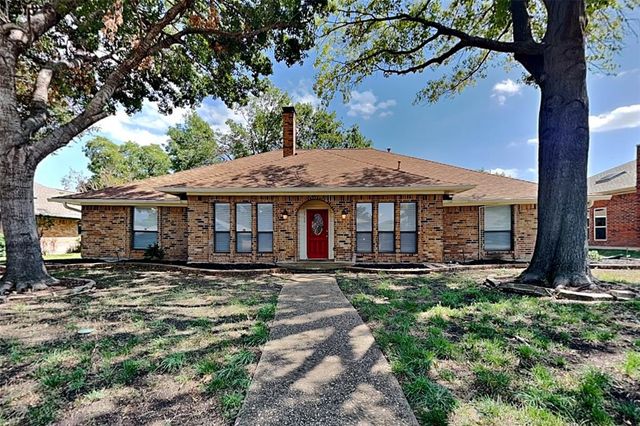 $460,000 | 2504 Belmont Place | Plano