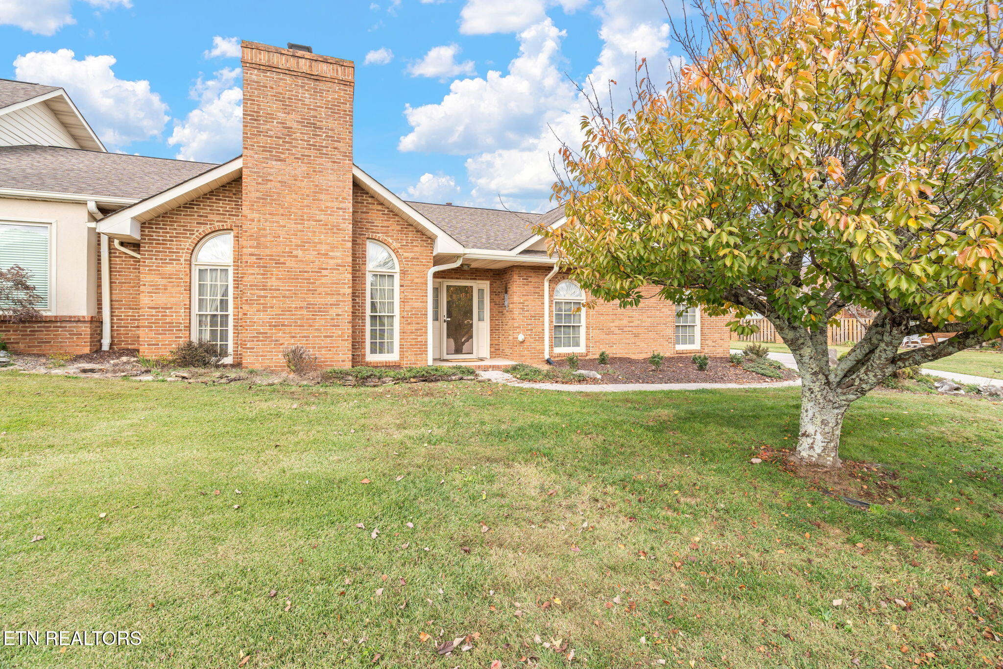 1-web-or-mls-7604 Breckenridge Lane-2