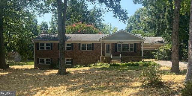 $384,500 | 8814 Lafayette Drive | Owings